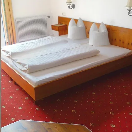 Larchenhof Guest house