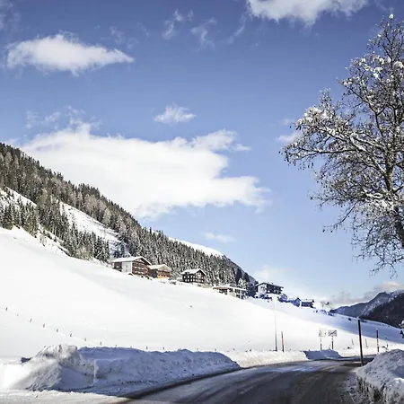 Laerchenhof Konukevi 3*